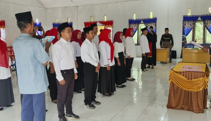 Panwascam Liang Lantik 36 Pengawas TPS, Danramil 1308-11 Liang: Pentingnya Integritas dalam Pengawasan TPS