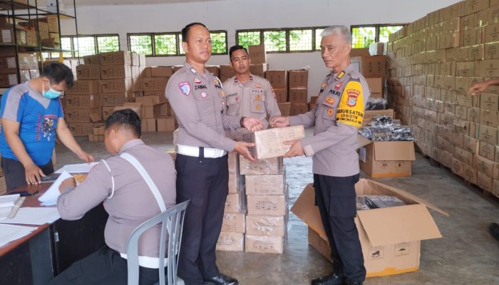 Satgas Banops OMPT Salurkan Logistik Petugas Pengamanan TPS