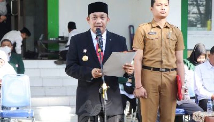 Peringati HKN Ke-60, Pjs. Bupati Banggai Raziras Rahmadillah Bacakan Sambutan Menteri Kesehatan