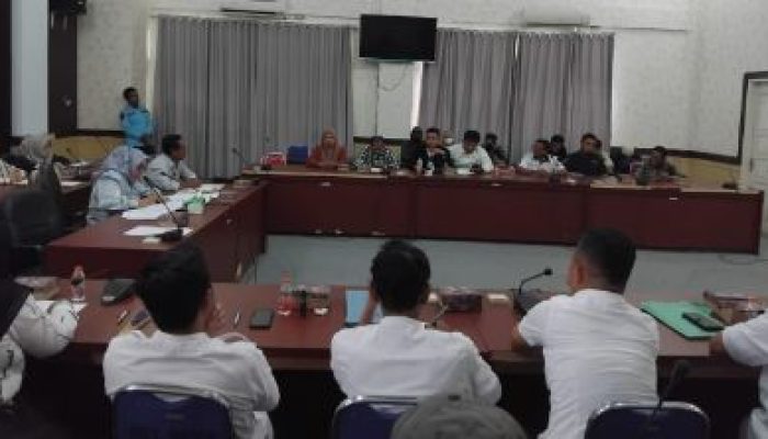 Komisi I DPRD Banggai Rekomendasikan Pencabutan SK Pemberhentian Sementara Kades Petak