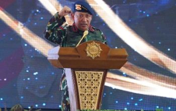 Kapolri Apresiasi Anggota Brimob Yang Berhasil Bebaskan Pilot Susi Air Korban Penyanderaan KKB
