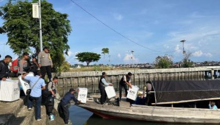 Polres Banggai Kawal Logistik Pilkada 2024 ke Wilayah Kepulauan