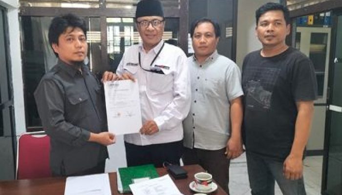 Muttaqin Suling Lapor Oknum Kadis di Bawaslu Banggai