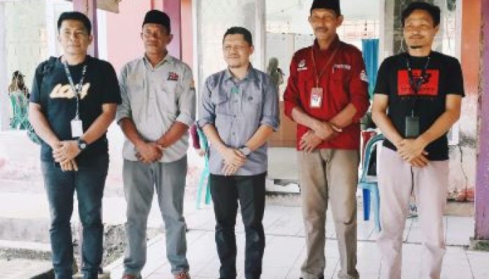 Ketua KPU Banggai Kepulauan, Memantau Langsung Rapat Pleno Penghitungan Suara di Kecamatan Liang