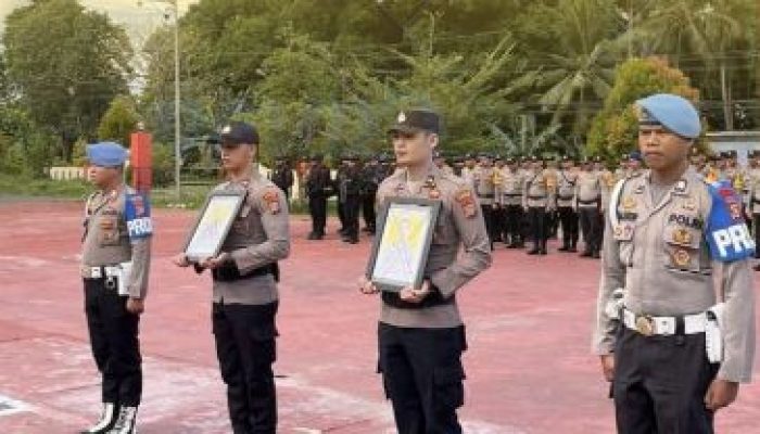 Kapolres Bangkep Pimpin Upacara PTDH Dua Anggota Polri, Akibat Pelanggaran Diskresi