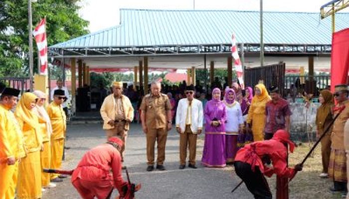 Pemda Banggai Hadiri Ritual Mombowa Tumpe