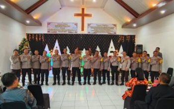 Kapolres Rayakan Natal Bersama Keluarga Besar Polres Poso, Sekaligus Berikan Bingkisan Natal