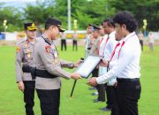 Kapolres Banggai Ganjar Penghargaan Kepada 10 Personel Berprestasi