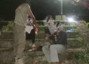 Satpol PP Bangkep Amankan 3 Pelajar Yang Nongki Malam di Area Halaman Kantor Bupati