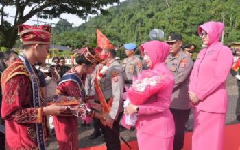 Polres Morowali Utara, Gelar Tradisi Penyambutan Kapolres Baru