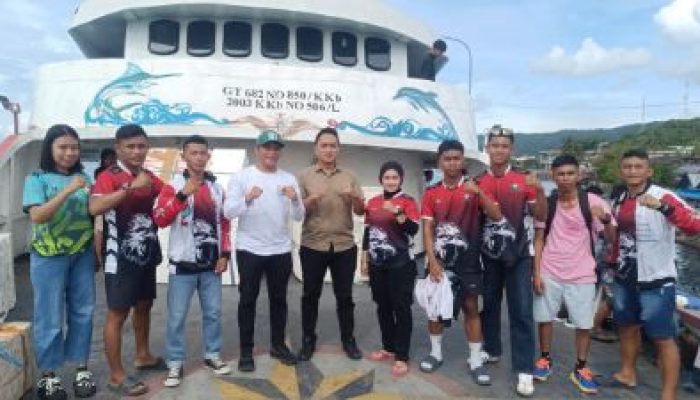 Kasat Pol PP dan Damkar Bangkep, Lepas keberangkatan Tim Tinju Ikuti Kejuaraan di Palu