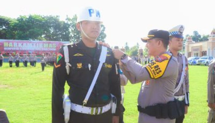 Kapolres Banggai, Pimpin Apel Gelar Pasukan Ops Keselamatan Tinombala 2025