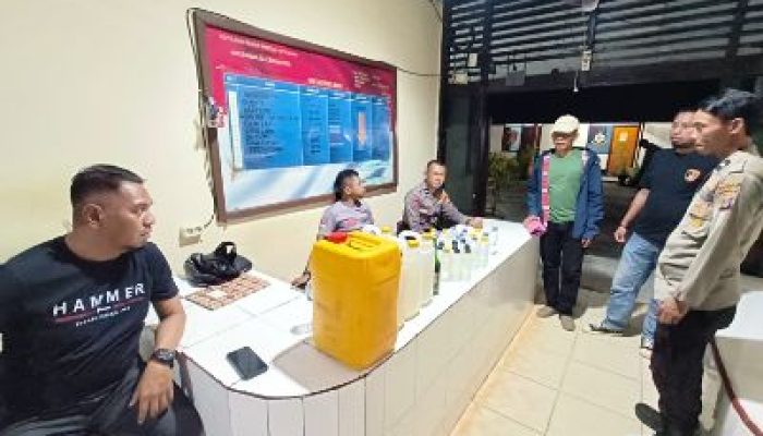 Polsek Banggai Gencar Operasi Pekat Sambut Ramadhan, Puluhan Botol Miras Disita