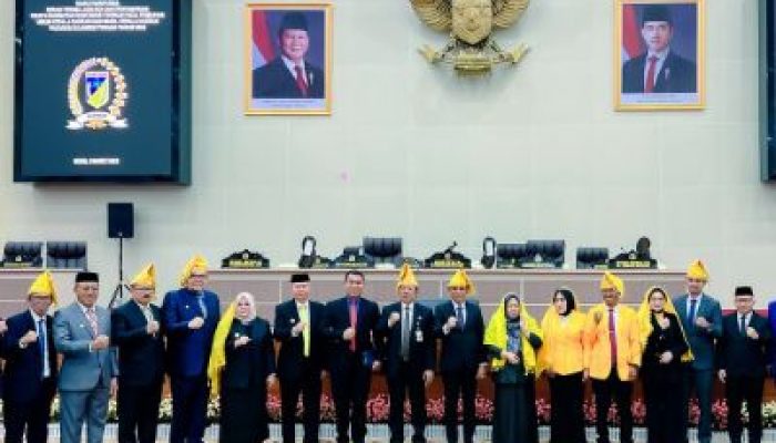 Wakil Bupati Morut Hadiri Rapat Paripurna, Serah Terima Jabatan Gubernur Sulawesi Tengah