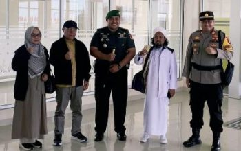 Bupati Bangkep Bersama Istri Tiba di Luwuk, di Sambut Dandim 1308/LB dan Kabag Ops Polres Banggai