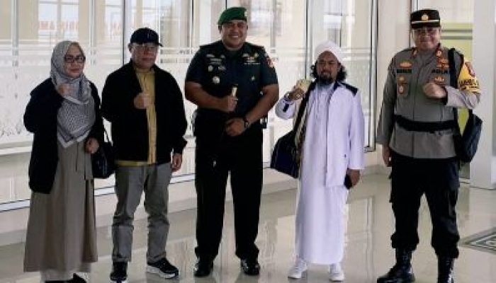 Bupati Bangkep Bersama Istri Tiba di Luwuk, di Sambut Dandim 1308/LB dan Kabag Ops Polres Banggai