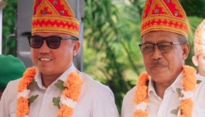 Bupati dan Wakil Bupati Delis-Djira, Disambut Antusias Masyarakat di Perbatasan Poso-Morowali Utara