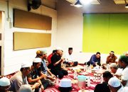 Momentum Ramadhan 1446 H ke 28, Bupati Tojo Una Una Buka Bersama Warga Masyarakat Tanjung Kramat