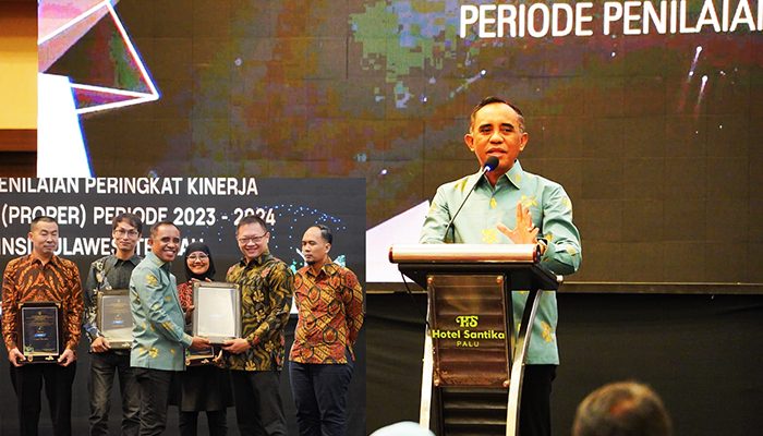Malam Anugerah Lingkungan 2025, Pemrov Memberi Penghargaan Kepada 67 Perusahaan di Sulteng