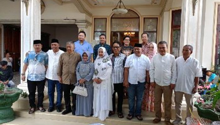 Ketua DPRD Banggai, Gelar Open House di Hari Kedua Idul Fitri