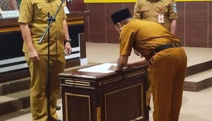 Wabup Serfi Kambey, Lantik Suripto Nurdin Sebagai Pj. Sekda Bangkep