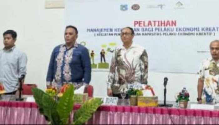 Wakil Bupati Bangkep Serfi Kambey, Buka Pelatihan Manajemen Keuangan Bagi Pelaku Usaha Ekonomi Kreatif