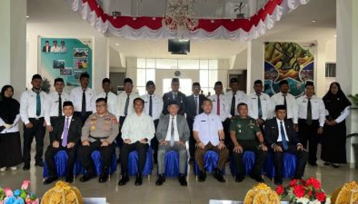 Bupati Banggai Laut Lantik 15 Pejabat Baru, Kapolres Bangkep Hadiri Acara Perdana