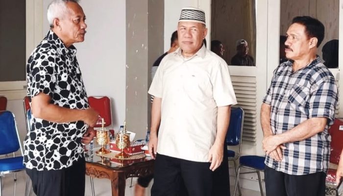 Bupati Banggai Laut, Silaturahmi di Kediaman Bupati Banggai Kepulauan