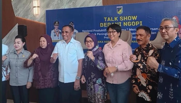 PJ Sekda Bangkep Hadiri Talk Show “Berani Ngopi” Bersama Gubernur Sulteng dalam Rangka Peringatan Hari Buruh Internasional 2025