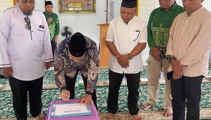 Bupati Bangkep Rusli Moidady, Resmikan Mesjid Al-Madani Desa Ambelang
