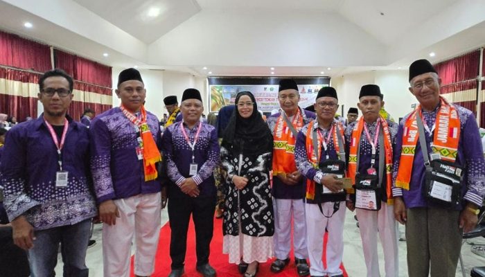360 Jemaah Haji Asal Sulteng Kloter 7, Dilepas Sekdaprov Menuju Embarkasi Balikpapan