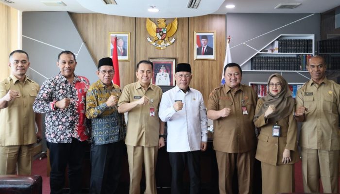 Bupati Bangkep, Wakil Ketua II DPRD, dan Kepala Bappeda Lakukan Audiensi Dengan Dirjen Bina Keuangan Daerah di Kemendagri