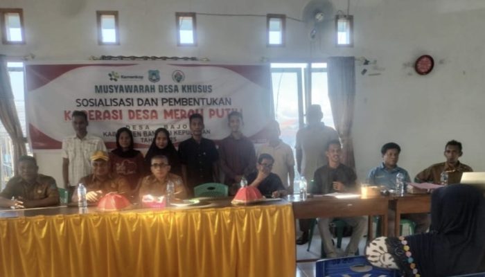 Camat Liang, Hadiri Musdes Pembentukan Pengurus Koperasi Desa Bajo Berdayakan Generasi Muda