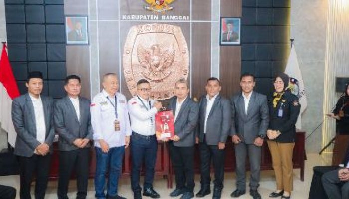 KPU Banggai Tetapkan Secara Resmi Pasangan Amirudin–Furqanuddin, Sebagai Bupati dan Wakil Bupati Terpilih Periode 2025–2030