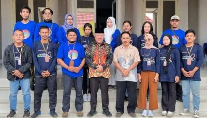 Bupati Banggai Kepulauan Rusli Moidady Lepas Relawan Pengajar Bangkep Mengajar Batch 2