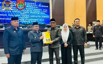 Ketua DPRD Banggai Pimpin Rapat Paripurna, Penyampaian Ranperda Pertanggungjawaban Pelaksanaan APBD 2024