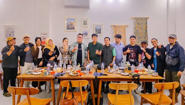 Temui Belasan Jurnalis di Palu, Bupati Delis : Wartawan Itu Mata dan Telinga Saya