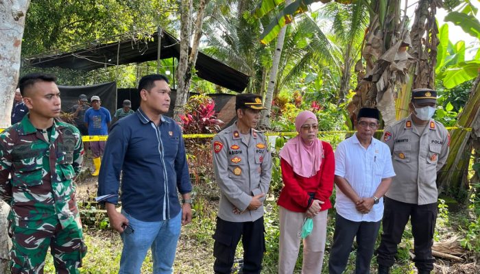 Gelar Konferensi Pers Terkait Ekshumasi Jenazah Adik Naya, Polres Bangkep Pastikan Penanganan Kasus Dilakukan Profesional