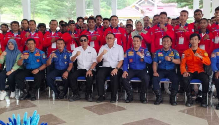 Wakil Bupati Serfi Kambey, Kukuhkan Satuan Relawan Pemadam Kebakaran Desa dan Kecamatan se-Bangkep