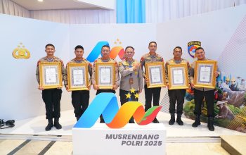 Dansat Brimob dan Lima Kapolres di Polda Sulteng, Raih Penghargaan Bergengsi Dari Kapolri