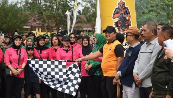 Polres Morowali Utara Gelar Jalan Santai dan Olahraga Bersama, Dalam Rangka Hari Bhayangkara ke-79