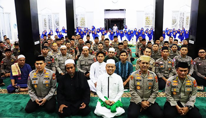 Doa dan Dzikir HUT Bhayangkara Ke-79 Polda Sulteng Menghadirkan Ustad Das’ad Latif