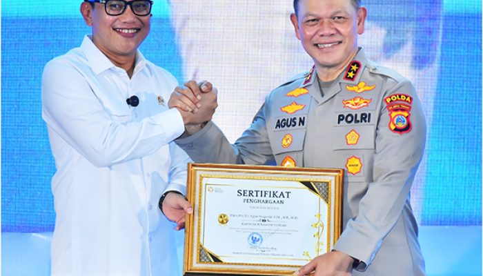 Menteri PPMI Berikan Penghargaan Kapolda Sulteng Atas Komitmen Penanganan TPPO dan Migran Ilegal