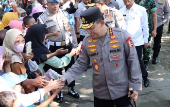 Terus Wujudkan Swasembada Pangan, Kapolri Laksanakan Penanaman Jagung Kuartal III