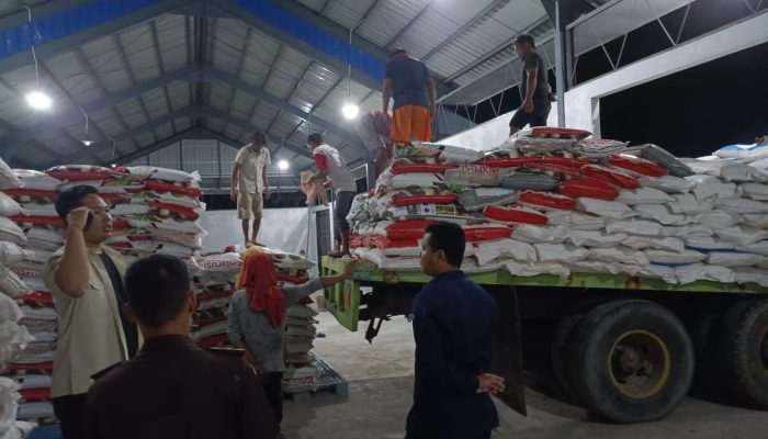Polda Sulteng Sita 109 Ton Pupuk Diduga Ilegal, Tersangka Kini Diserahkan Kejari Palu