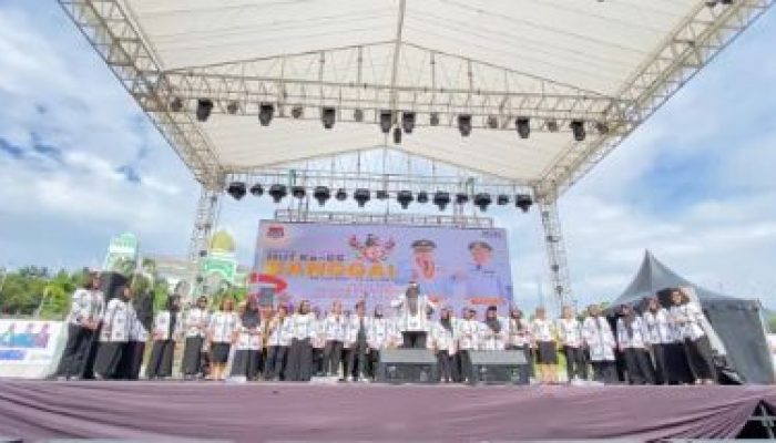 Paduan Suara Gita Pesona Pariwisata Tampil Kompak dan Harmonis, di Peringatan HUT ke-65 Kabupaten Banggai