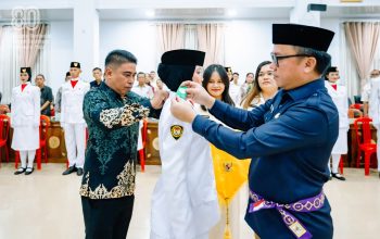 Bupati Delis Kukuhkan Paskibraka Morut Yang Akan Bertugas Pada Upacara HUT Kemerdekaan RI Ke-80