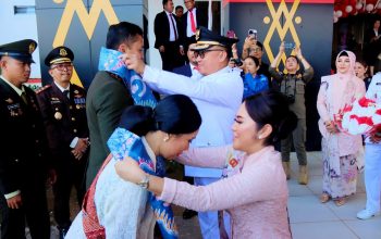 Dandim 1311/Morowali Yang Baru, Disambut Dengan Adat Mori di Kantor Bupati Morut