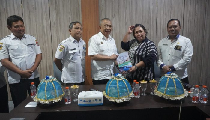 Wabup Banggai Buka Pemaparan Rencana Induk Pengelolaan Sampah 2025