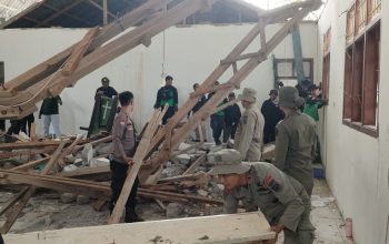 Brimob Satgas Madago Raya, Tangani Dampak Gempa 6,0 Magnitudo di Poso